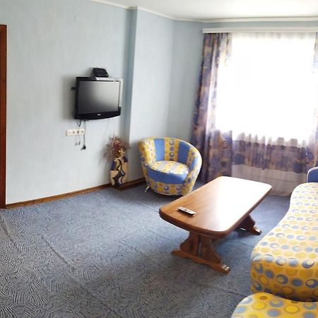 Guest House Shafran Yaremche Ngoại thất bức ảnh
