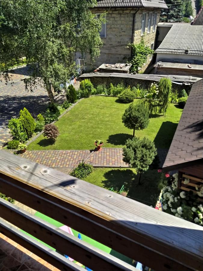 Guest House Shafran Yaremche Ngoại thất bức ảnh