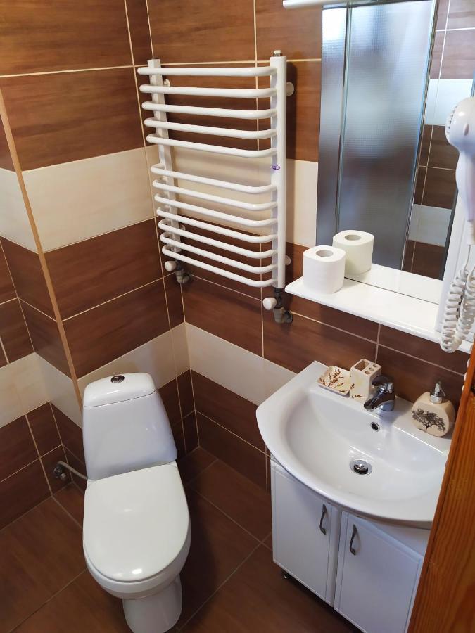 Guest House Shafran Yaremche Ngoại thất bức ảnh