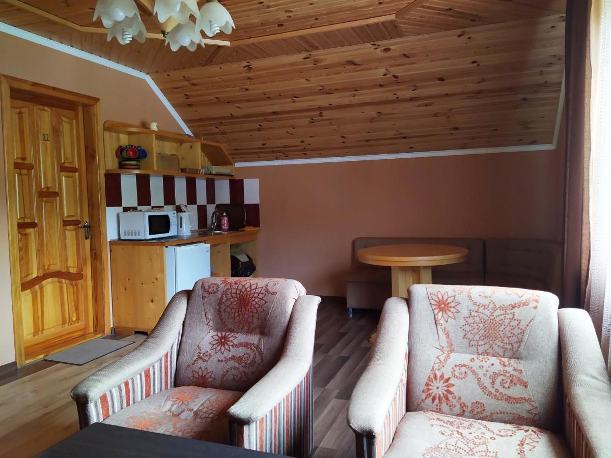 Guest House Shafran Yaremche Ngoại thất bức ảnh