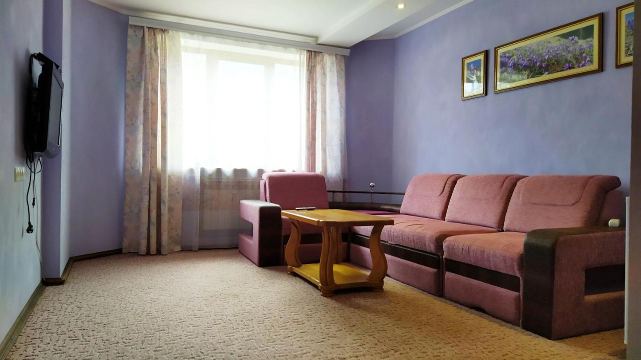 Guest House Shafran Yaremche Ngoại thất bức ảnh